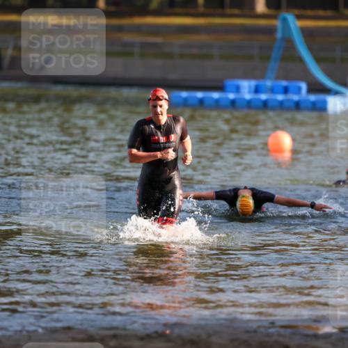 08.09.2024 - Stadtparktriathlon Michael Strokosch http://msf.ph/oto/7021527 08.09.2024 09:07:17 Schwimmen 144, 157, 173 meine-sportfotos.de