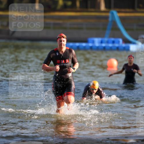 08.09.2024 - Stadtparktriathlon Michael Strokosch http://msf.ph/oto/7021563 08.09.2024 09:07:19 Schwimmen 144, 157, 173 meine-sportfotos.de