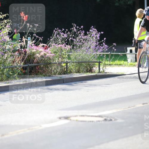 08.09.2024 - Stadtparktriathlon Zöllner http://msf.ph/oto/7021664 08.09.2024 10:23:04 Radfahren 228, 256, 263, 281, 315, 335, 345 meine-sportfotos.de