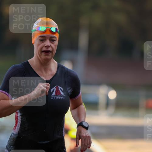 08.09.2024 - Stadtparktriathlon Michael Strokosch http://msf.ph/oto/7021708 08.09.2024 09:07:27 Schwimmen 144, 173 meine-sportfotos.de
