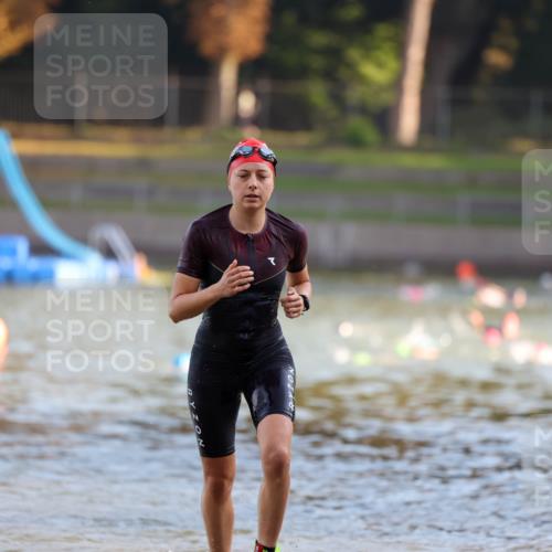 08.09.2024 - Stadtparktriathlon Michael Strokosch http://msf.ph/oto/7021727 08.09.2024 09:07:29 Schwimmen 144 meine-sportfotos.de