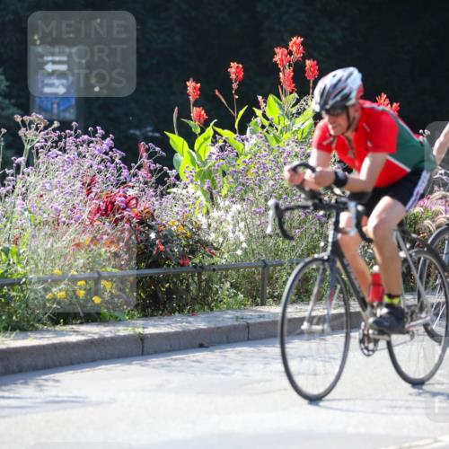 08.09.2024 - Stadtparktriathlon Zöllner http://msf.ph/oto/7021737 08.09.2024 10:23:19 Radfahren 231, 259, 276 meine-sportfotos.de