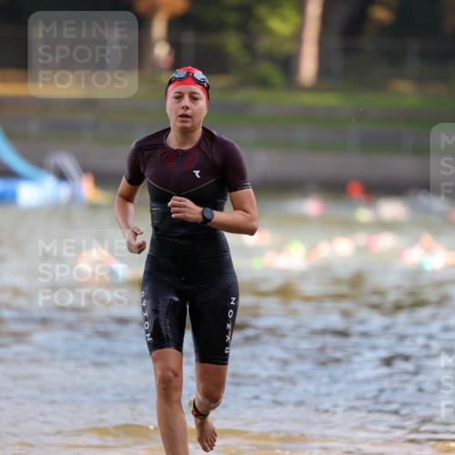 08.09.2024 - Stadtparktriathlon Michael Strokosch http://msf.ph/oto/7021743 08.09.2024 09:07:29 Schwimmen 144 meine-sportfotos.de