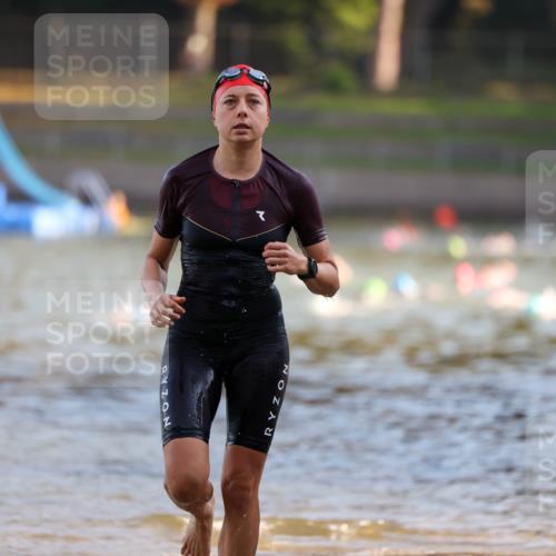 08.09.2024 - Stadtparktriathlon Michael Strokosch http://msf.ph/oto/7021755 08.09.2024 09:07:30 Schwimmen 144 meine-sportfotos.de