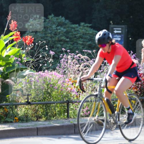 08.09.2024 - Stadtparktriathlon Zöllner http://msf.ph/oto/7021756 08.09.2024 10:23:30 Radfahren 225, 237, 238, 259, 261, 353 meine-sportfotos.de