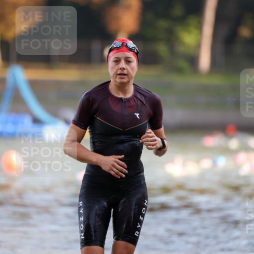 08.09.2024 - Stadtparktriathlon Michael Strokosch http://msf.ph/oto/7021775 08.09.2024 09:07:30 Schwimmen 144 meine-sportfotos.de