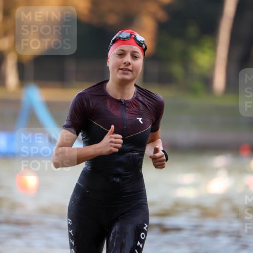 08.09.2024 - Stadtparktriathlon Michael Strokosch http://msf.ph/oto/7021787 08.09.2024 09:07:31 Schwimmen 144 meine-sportfotos.de