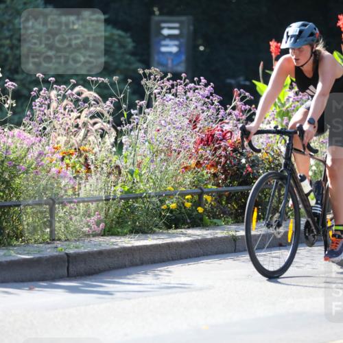 08.09.2024 - Stadtparktriathlon Zöllner http://msf.ph/oto/7021806 08.09.2024 10:23:41 Radfahren 192, 194, 195, 237, 244, 289, 353 meine-sportfotos.de