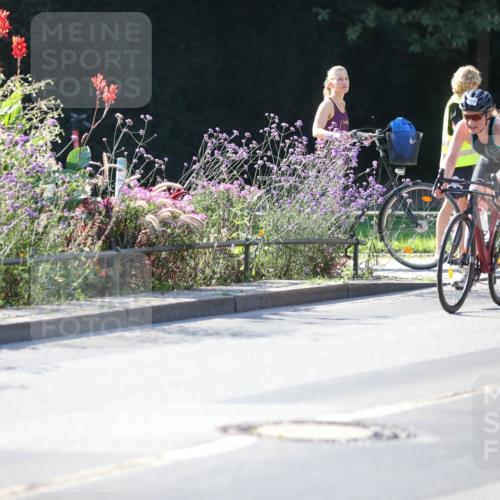 08.09.2024 - Stadtparktriathlon Zöllner http://msf.ph/oto/7021884 08.09.2024 10:23:56 Radfahren 243, 319 meine-sportfotos.de