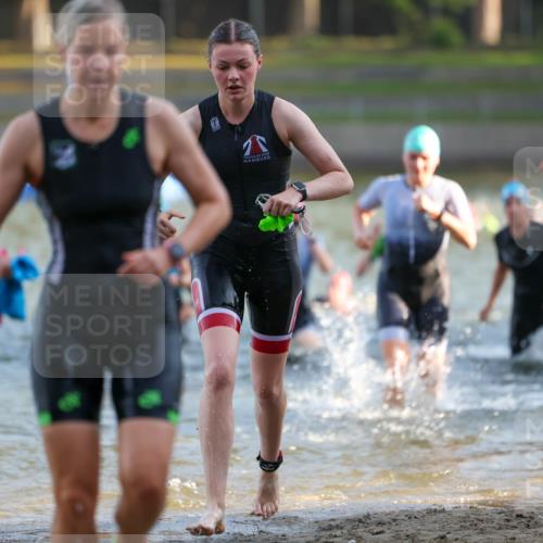 08.09.2024 - Stadtparktriathlon Michael Strokosch http://msf.ph/oto/7021902 08.09.2024 09:07:59 Schwimmen 52, 132, 134, 152, 156, 165, 171, 180 meine-sportfotos.de