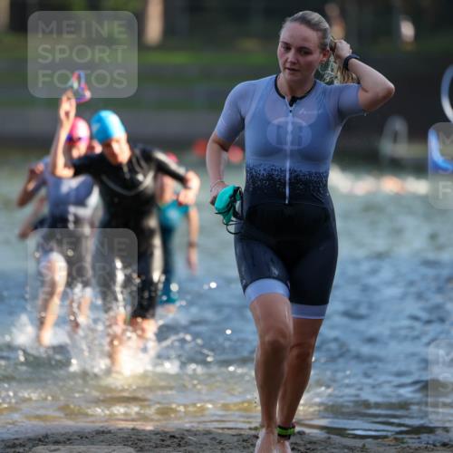 08.09.2024 - Stadtparktriathlon Michael Strokosch http://msf.ph/oto/7021927 08.09.2024 09:08:03 Schwimmen 52, 132, 152, 156, 165, 171, 175, 176, 180 meine-sportfotos.de