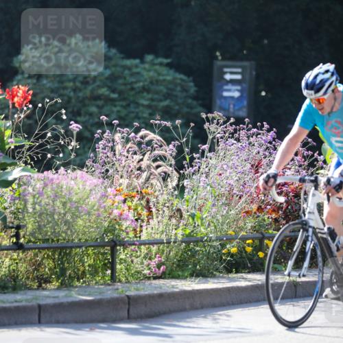 08.09.2024 - Stadtparktriathlon Zöllner http://msf.ph/oto/7021947 08.09.2024 10:24:16 Radfahren 204, 356 meine-sportfotos.de