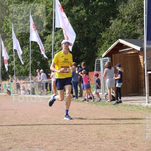 08.09.2024 - Airport Race Strokosch-Dieckow http://msf.ph/oto/7021950 08.09.2024 12:10:02 Ziel 35, 2549, 2722, 3049 meine-sportfotos.de