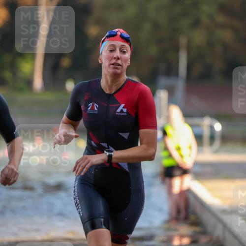 08.09.2024 - Stadtparktriathlon Michael Strokosch http://msf.ph/oto/7022123 08.09.2024 09:08:16 Schwimmen 175, 176 meine-sportfotos.de