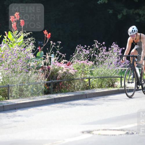 08.09.2024 - Stadtparktriathlon Zöllner http://msf.ph/oto/7022167 08.09.2024 10:25:51 Radfahren 290, 361 meine-sportfotos.de