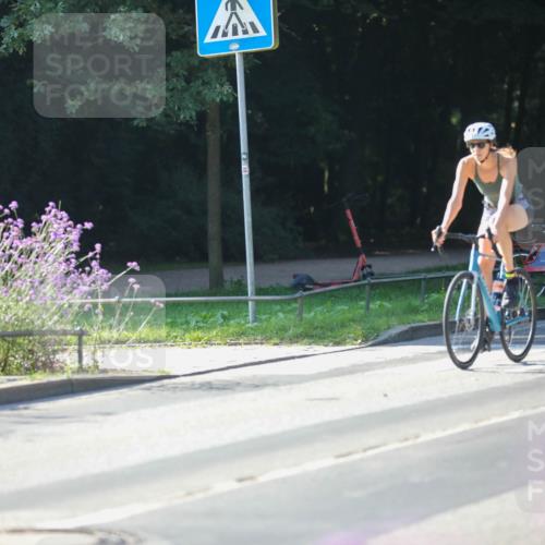 08.09.2024 - Stadtparktriathlon Zöllner http://msf.ph/oto/7022186 08.09.2024 10:26:01 Radfahren 223, 290, 347, 355 meine-sportfotos.de