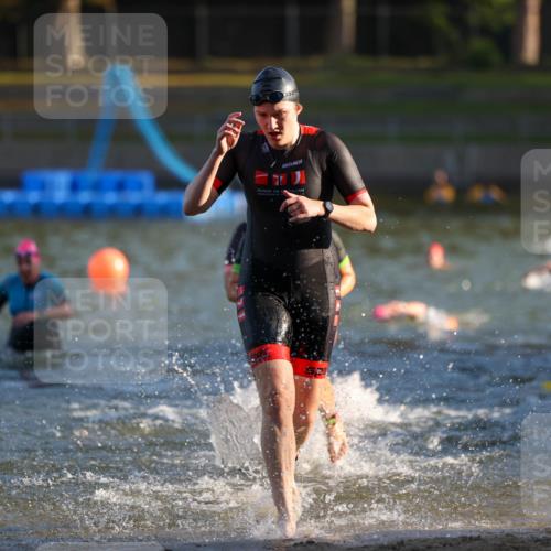 08.09.2024 - Stadtparktriathlon Michael Strokosch http://msf.ph/oto/7022208 08.09.2024 09:08:47 Schwimmen 135, 155, 161, 164, 178 meine-sportfotos.de