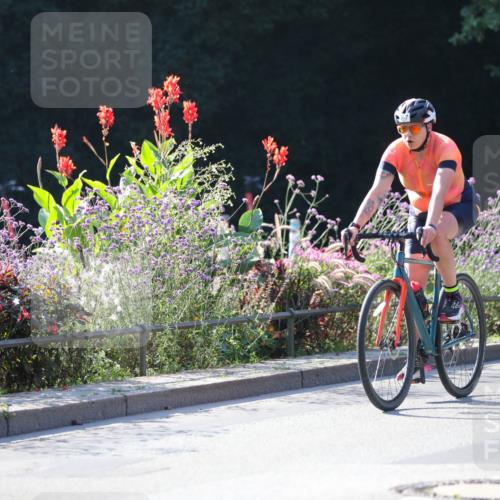 08.09.2024 - Stadtparktriathlon Zöllner http://msf.ph/oto/7022238 08.09.2024 10:26:05 Radfahren 223, 347, 355 meine-sportfotos.de
