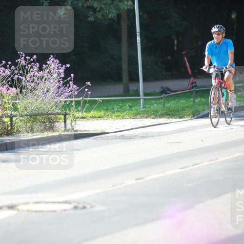 08.09.2024 - Stadtparktriathlon Zöllner http://msf.ph/oto/7022247 08.09.2024 10:26:08 Radfahren 223, 229, 347 meine-sportfotos.de