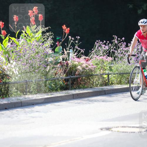 08.09.2024 - Stadtparktriathlon Zöllner http://msf.ph/oto/7022324 08.09.2024 10:26:34 Radfahren 212, 214, 302, 364 meine-sportfotos.de