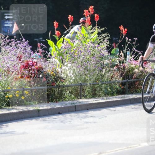 08.09.2024 - Stadtparktriathlon Zöllner http://msf.ph/oto/7022351 08.09.2024 10:26:37 Radfahren 212, 214, 302, 364 meine-sportfotos.de