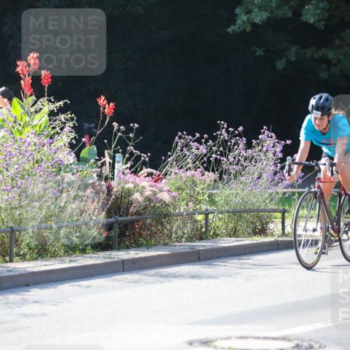 08.09.2024 - Stadtparktriathlon Zöllner http://msf.ph/oto/7022400 08.09.2024 10:27:03 Radfahren 242, 284, 313 meine-sportfotos.de