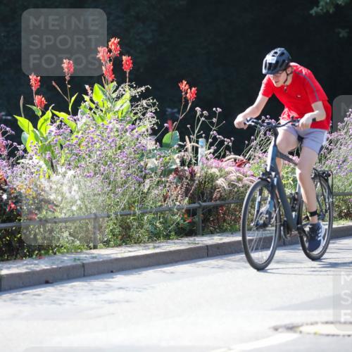 08.09.2024 - Stadtparktriathlon Zöllner http://msf.ph/oto/7022431 08.09.2024 10:27:15 Radfahren 182, 235, 248, 287, 304, 311, 321, 322, 332, 357 meine-sportfotos.de