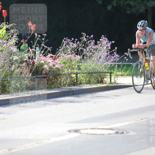 08.09.2024 - Stadtparktriathlon Zöllner http://msf.ph/oto/7022444 08.09.2024 10:27:18 Radfahren 182, 235, 248, 287, 304, 311, 321, 322, 332, 357 meine-sportfotos.de