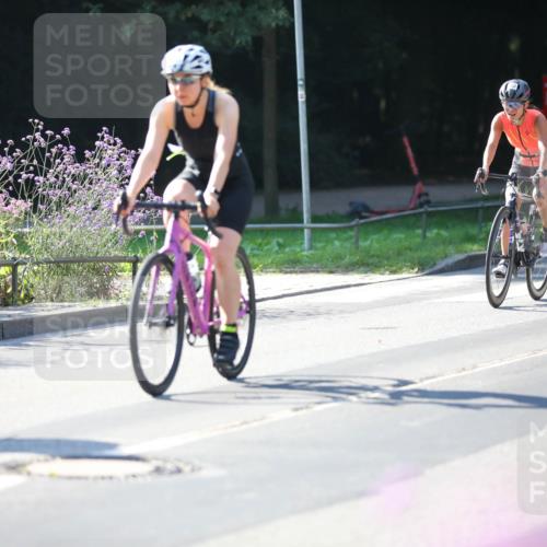 08.09.2024 - Stadtparktriathlon Zöllner http://msf.ph/oto/7022467 08.09.2024 10:27:21 Radfahren 182, 287, 304, 311, 321, 322, 332, 340, 357 meine-sportfotos.de