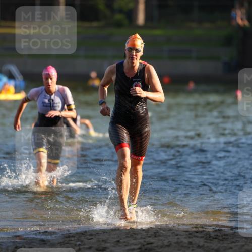 08.09.2024 - Stadtparktriathlon Michael Strokosch http://msf.ph/oto/7022492 08.09.2024 09:09:03 Schwimmen 143, 145, 162 meine-sportfotos.de