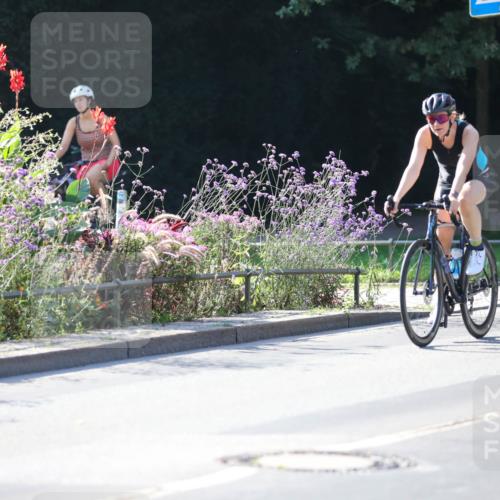 08.09.2024 - Stadtparktriathlon Zöllner http://msf.ph/oto/7022525 08.09.2024 10:27:40 Radfahren 308, 323, 341, 359 meine-sportfotos.de