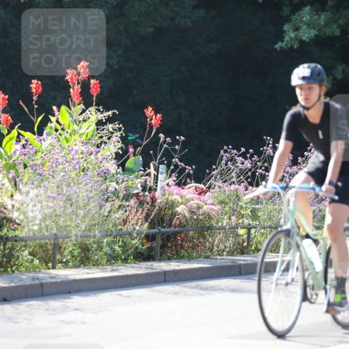 08.09.2024 - Stadtparktriathlon Zöllner http://msf.ph/oto/7022652 08.09.2024 10:28:04 Radfahren 183, 196, 285, 299, 307, 318, 349 meine-sportfotos.de