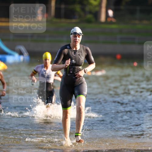 08.09.2024 - Stadtparktriathlon Michael Strokosch http://msf.ph/oto/7022662 08.09.2024 09:09:15 Schwimmen 146, 160, 166 meine-sportfotos.de