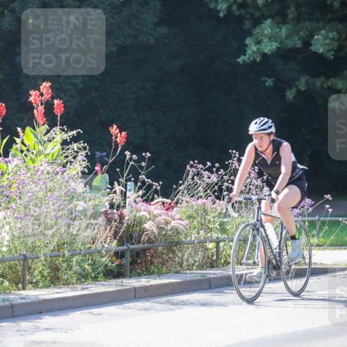 08.09.2024 - Stadtparktriathlon Zöllner http://msf.ph/oto/7022669 08.09.2024 10:28:09 Radfahren 183, 196, 299, 305, 307, 318 meine-sportfotos.de