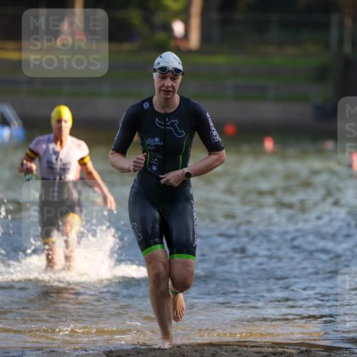 08.09.2024 - Stadtparktriathlon Michael Strokosch http://msf.ph/oto/7022677 08.09.2024 09:09:16 Schwimmen 146, 160, 166 meine-sportfotos.de