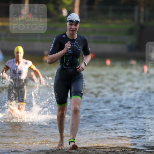 08.09.2024 - Stadtparktriathlon Michael Strokosch http://msf.ph/oto/7022681 08.09.2024 09:09:16 Schwimmen 146, 160, 166 meine-sportfotos.de