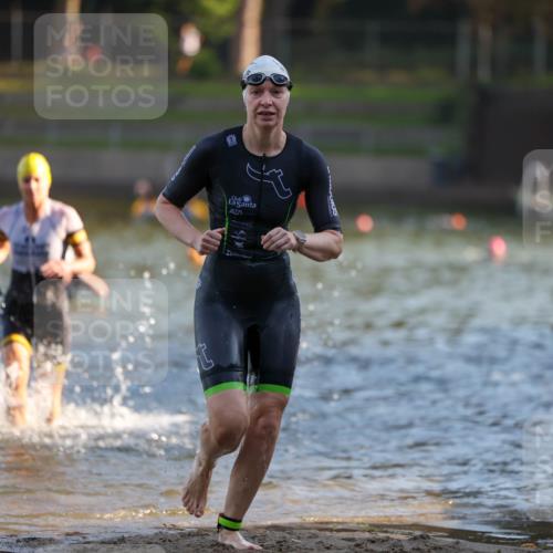 08.09.2024 - Stadtparktriathlon Michael Strokosch http://msf.ph/oto/7022689 08.09.2024 09:09:16 Schwimmen 146, 160, 166 meine-sportfotos.de