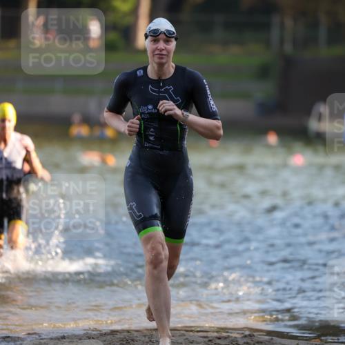 08.09.2024 - Stadtparktriathlon Michael Strokosch http://msf.ph/oto/7022696 08.09.2024 09:09:16 Schwimmen 146, 160, 166 meine-sportfotos.de
