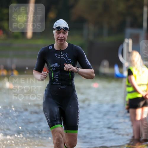 08.09.2024 - Stadtparktriathlon Michael Strokosch http://msf.ph/oto/7022706 08.09.2024 09:09:17 Schwimmen 146, 160, 166 meine-sportfotos.de