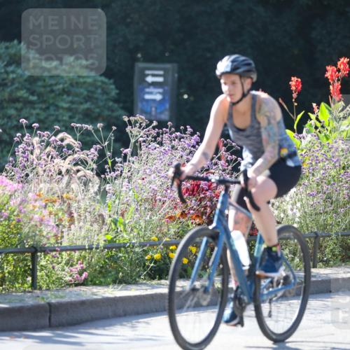 08.09.2024 - Stadtparktriathlon Zöllner http://msf.ph/oto/7022747 08.09.2024 10:28:26 Radfahren 246, 310, 348 meine-sportfotos.de