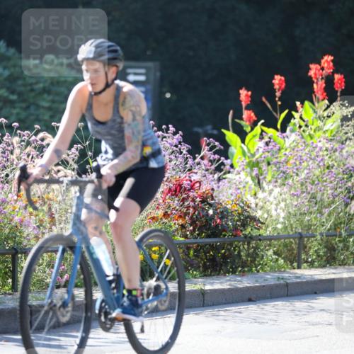 08.09.2024 - Stadtparktriathlon Zöllner http://msf.ph/oto/7022754 08.09.2024 10:28:26 Radfahren 246, 310, 348 meine-sportfotos.de