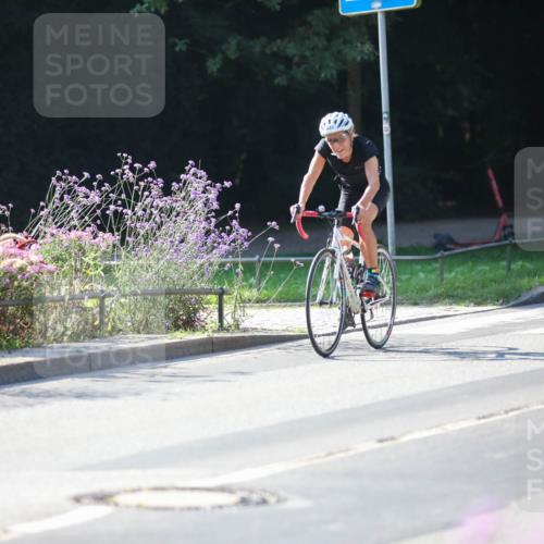 08.09.2024 - Stadtparktriathlon Zöllner http://msf.ph/oto/7022760 08.09.2024 10:28:27 Radfahren 246, 310, 348 meine-sportfotos.de