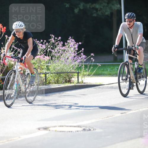 08.09.2024 - Stadtparktriathlon Zöllner http://msf.ph/oto/7022774 08.09.2024 10:28:28 Radfahren 227, 233, 246, 310, 348 meine-sportfotos.de