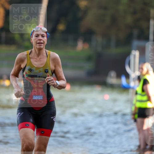 08.09.2024 - Stadtparktriathlon Michael Strokosch http://msf.ph/oto/7022806 08.09.2024 09:09:24 Schwimmen 146, 160, 168 meine-sportfotos.de