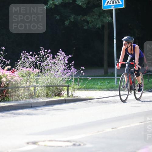 08.09.2024 - Stadtparktriathlon Zöllner http://msf.ph/oto/7022807 08.09.2024 10:28:45 Radfahren 191, 264, 274, 282, 363 meine-sportfotos.de