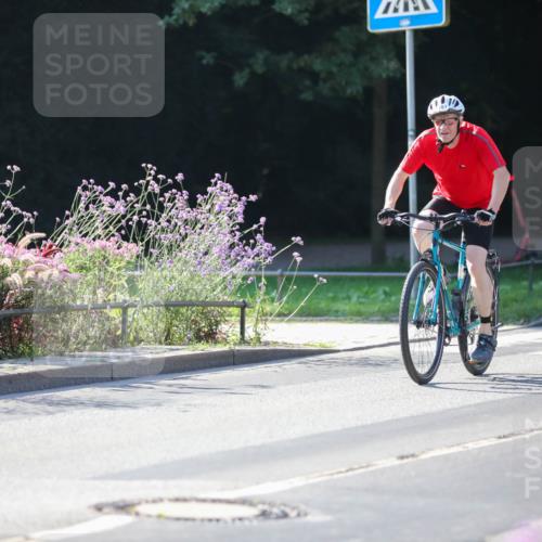 08.09.2024 - Stadtparktriathlon Zöllner http://msf.ph/oto/7022819 08.09.2024 10:28:49 Radfahren 191, 274, 282, 363 meine-sportfotos.de