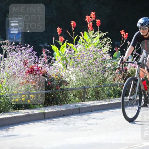 08.09.2024 - Stadtparktriathlon Zöllner http://msf.ph/oto/7022834 08.09.2024 10:28:56 Radfahren 282, 352, 1937 meine-sportfotos.de