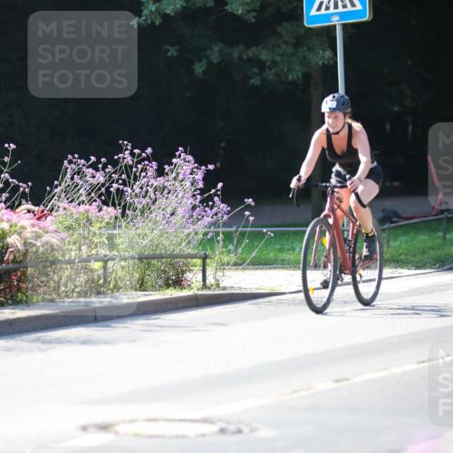 08.09.2024 - Stadtparktriathlon Zöllner http://msf.ph/oto/7022881 08.09.2024 10:29:10 Radfahren 293, 316 meine-sportfotos.de