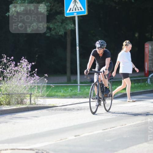 08.09.2024 - Stadtparktriathlon Zöllner http://msf.ph/oto/7022929 08.09.2024 10:29:23 Radfahren 190, 303 meine-sportfotos.de