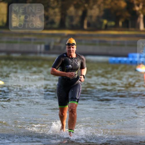 08.09.2024 - Stadtparktriathlon Michael Strokosch http://msf.ph/oto/7022966 08.09.2024 09:10:01 Schwimmen 169, 179 meine-sportfotos.de